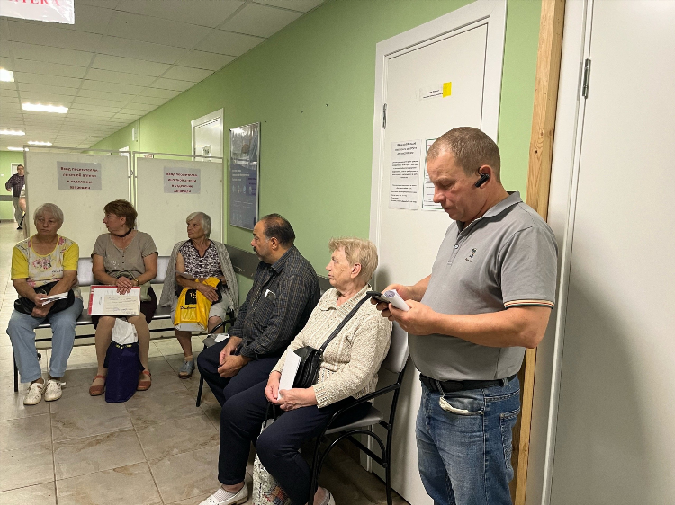 Работа в гатчине доска объявлений для пенсионеров